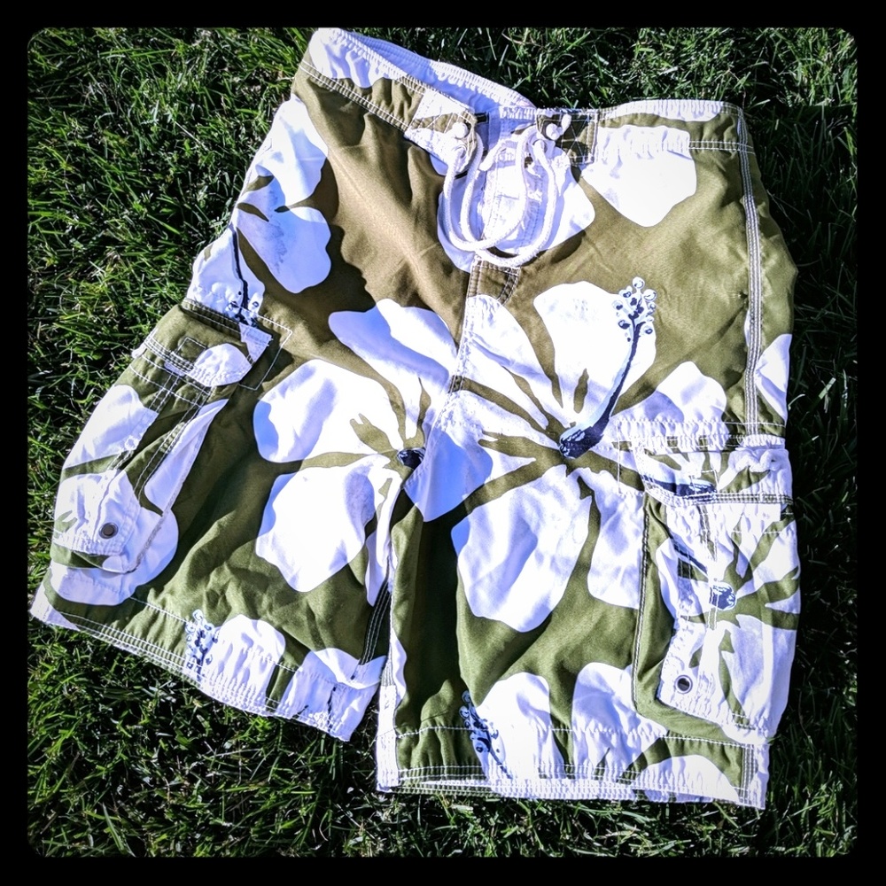 Hollister men's boys swim trunks S